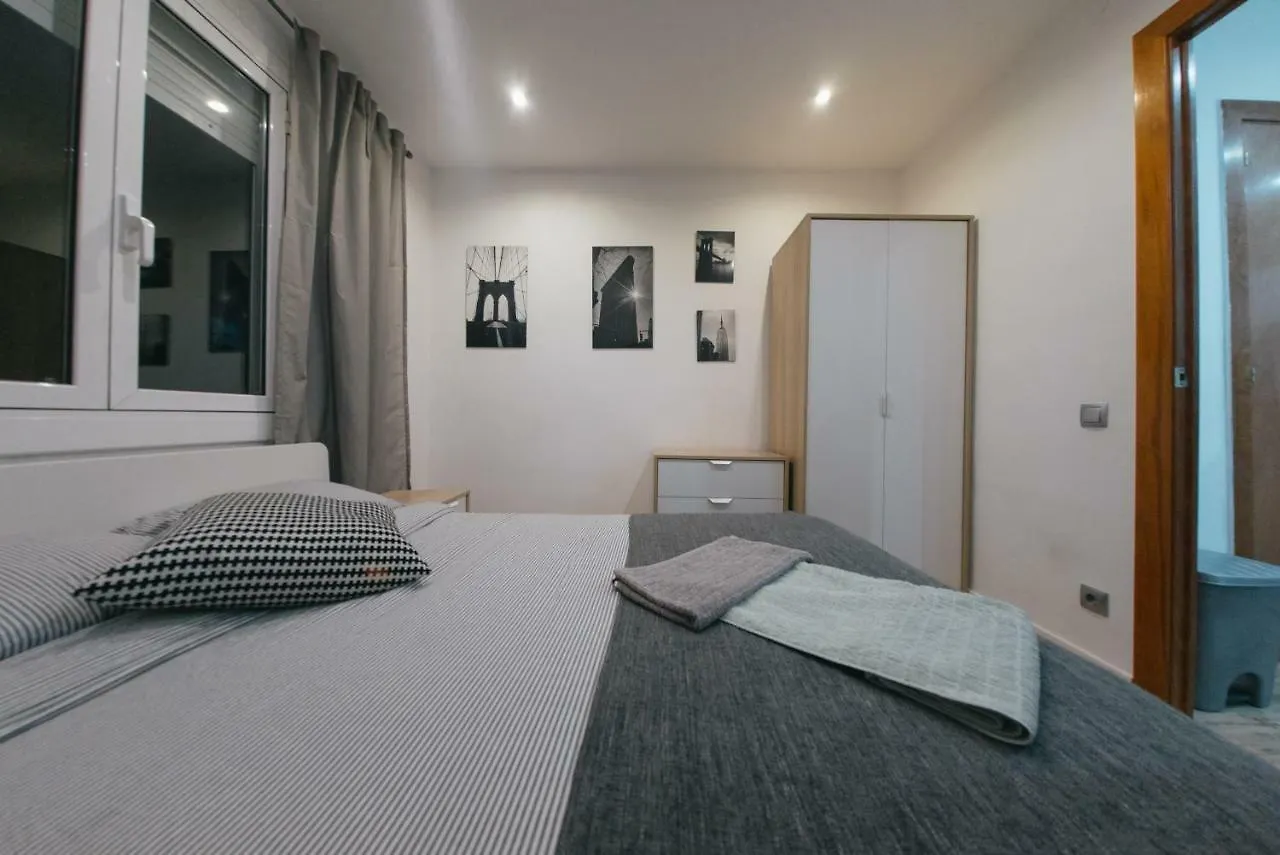 New Apartment Beside Barca Stadium 2 L'Hospitalet de Llobregat 0*,  España
