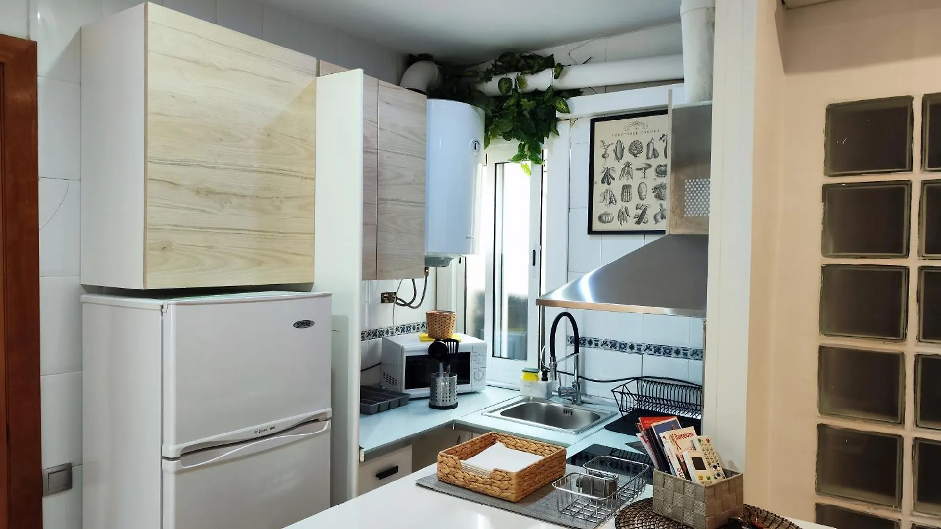 New Apartment Beside Barca Stadium 2 L'Hospitalet de Llobregat 0*,